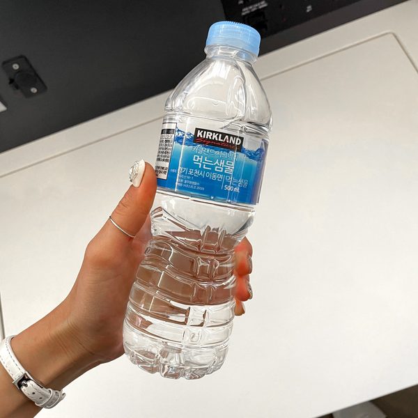 船上提供的瓶装水